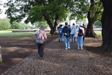 サンガの遠足「武蔵国分寺跡を訪ねて」国分寺跡(国分寺市立歴史公園) サンガの遠足「武蔵国分寺跡を訪ねて」国分寺跡(国分寺市立歴史公園)